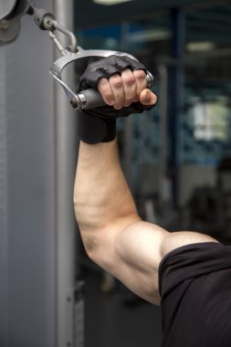 Spor salonunda, vücut yakın çekim