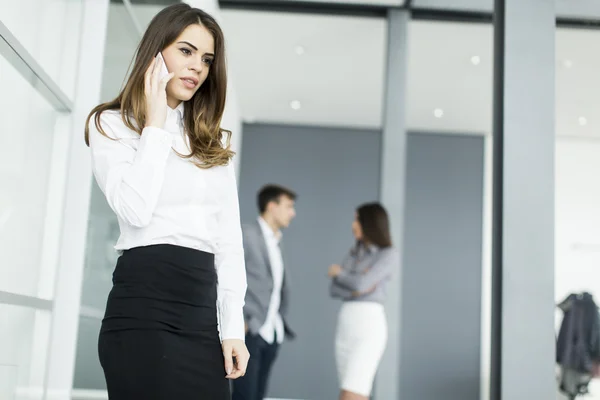 Woman with mobile phone — Stock Photo, Image