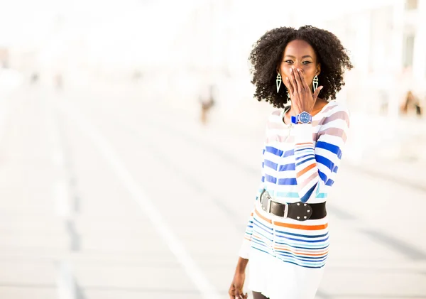 Joven mujer negra — Foto de Stock