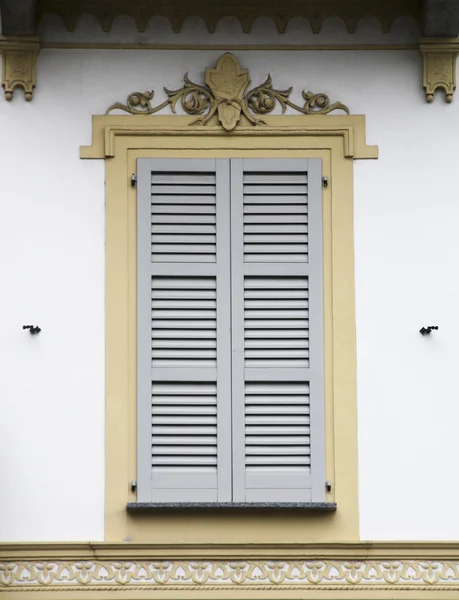 Window from Como, Italy — Stock Photo, Image