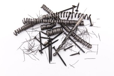 Portre, metalik bahar ve vidalar