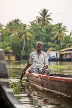 Önemsizden Unindetified adama
