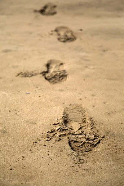 Вид следов на песке — стоковое фото