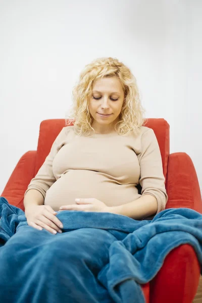 Young pregnant woman — Stock Photo, Image