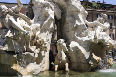 Dört ırmak çeşmesi,