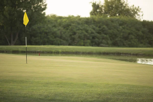 Golfkenttä näkymä — kuvapankkivalokuva