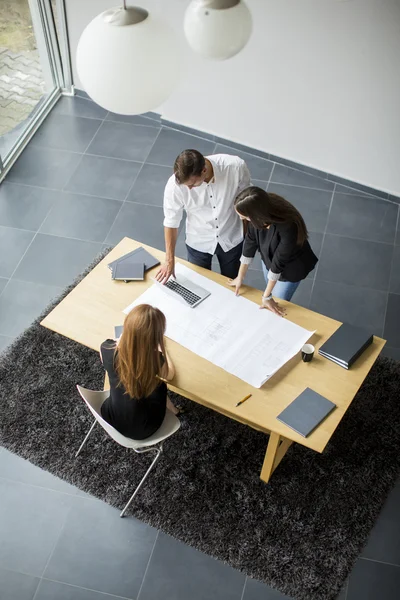 Young people in the office — Stock Photo, Image