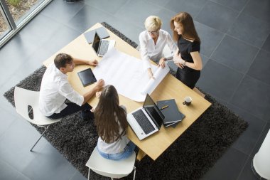 Ofiste çalışanlar.