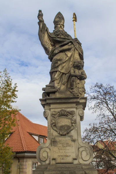 Statue de Saint Antoine de Padoue — Photo