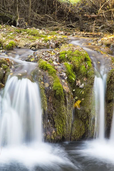 Vue cascade d'eau — Photo