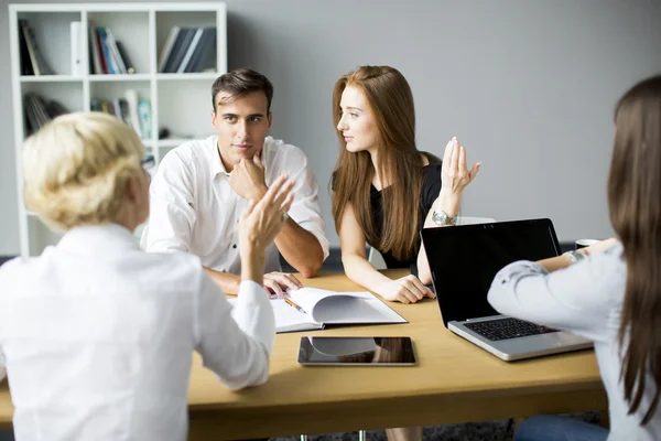 Grupo de empresários — Fotografia de Stock