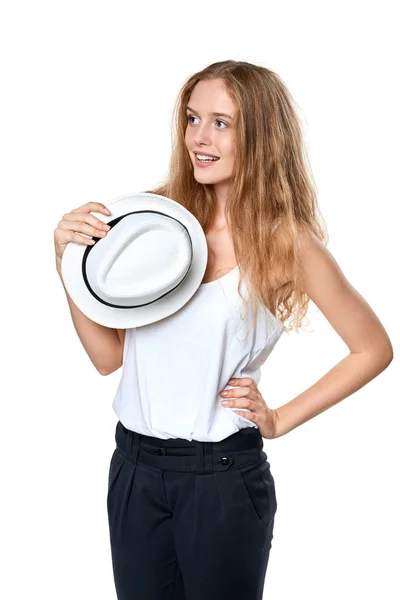 Mujer feliz con sombrero de paja —  Fotos de Stock