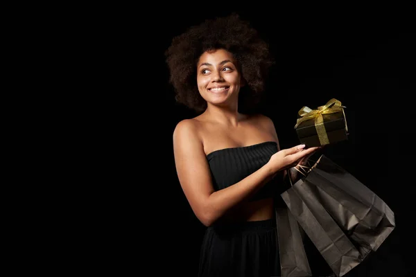 Black Friday Försäljning Present Present Firande Koncept Afro Amerikanska Kvinnliga — Stockfoto