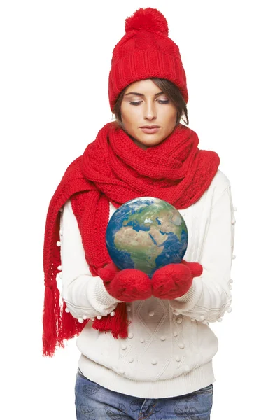 Mujer de invierno con globo — Foto de Stock