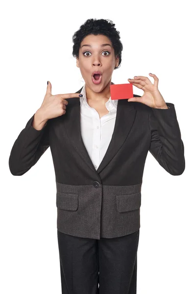 Donna d'affari che mostra carta di credito vuota — Foto Stock