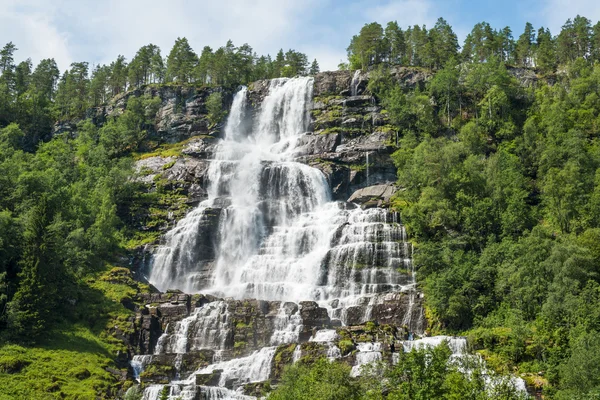Waterval Tvindefossen, Noorwegen — Stockfoto