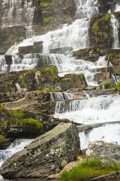 Wasserfall tvindefossen, Norwegen — Stockfoto