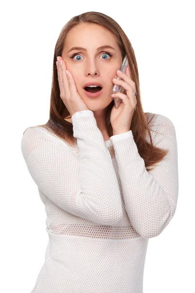 Mujer feliz hablando por teléfono celular — Foto de Stock