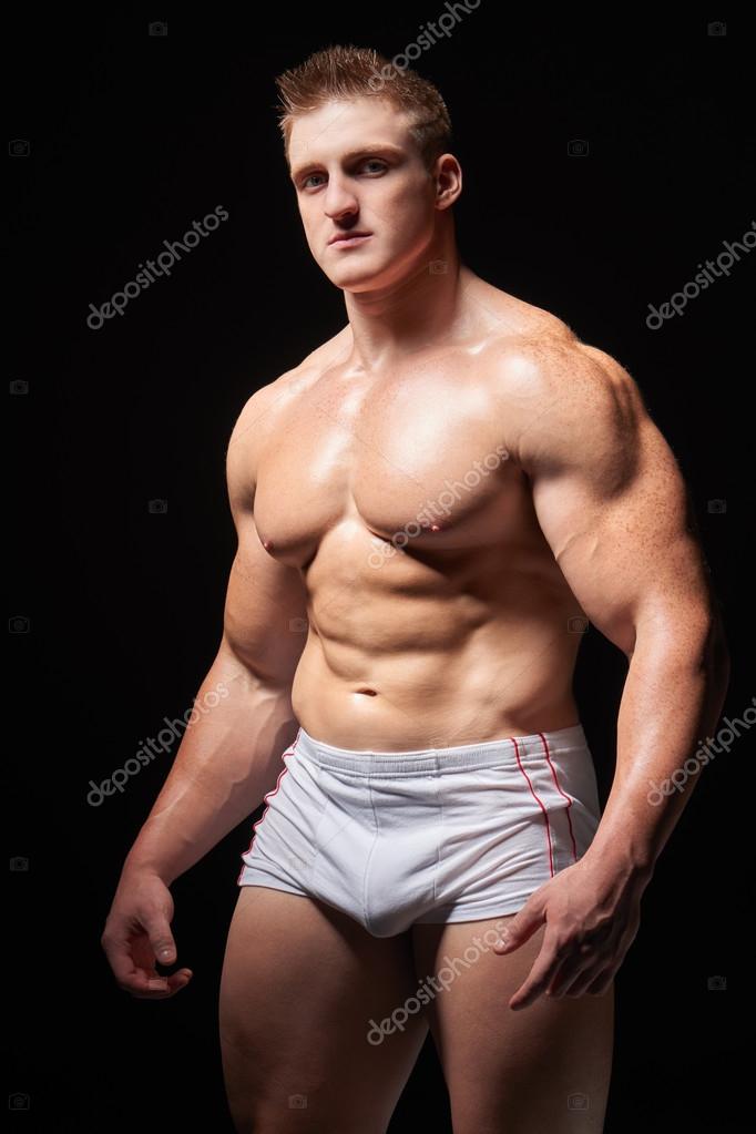 hombres sexis y guapos sin boxer