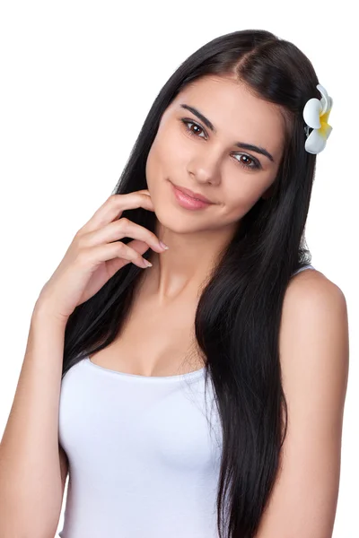 Adolescente femmina con fiore di Plumeria — Foto Stock