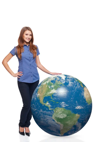 Mujer en longitud completa con globo terráqueo —  Fotos de Stock