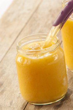 Bebek maması yakın çekim