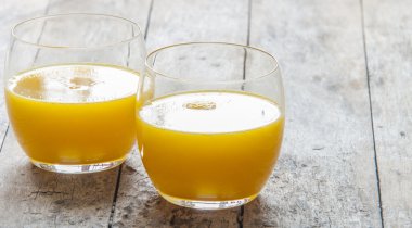 portakal suyu ahşap arka plan