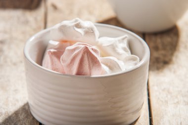 Kremalı kurabiye kase