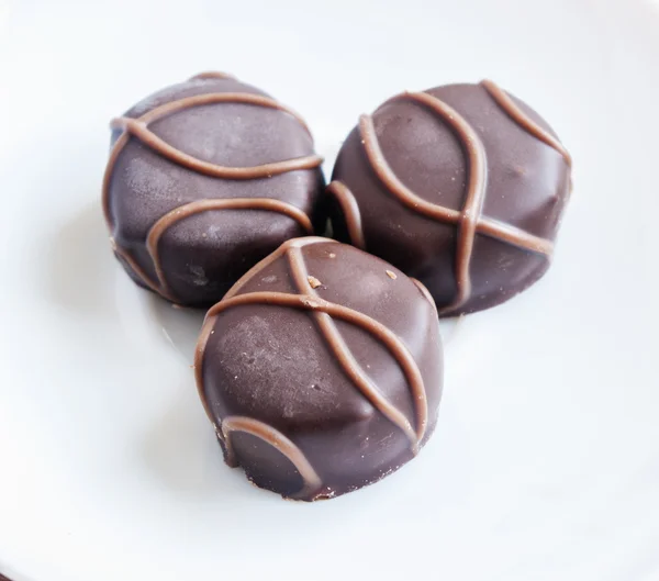 Lekkere chocolade bonbon geïsoleerd — Stockfoto