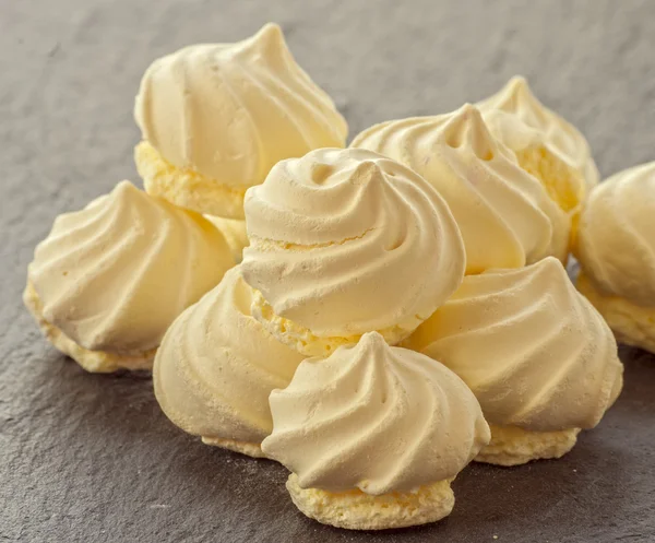 Sluiten van meringue koekjes. — Stockfoto