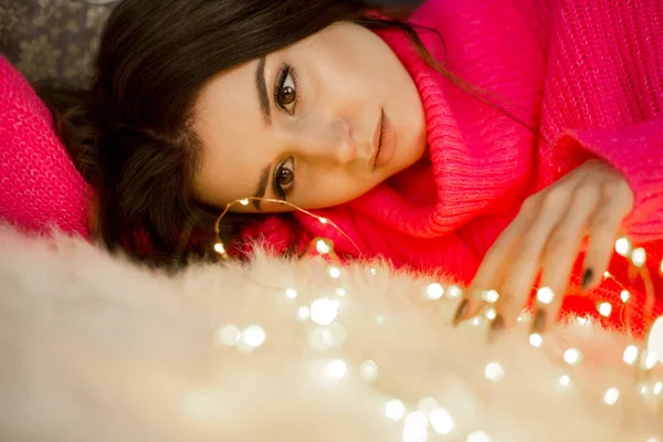 Woman Cozy Christmas Portrait Lights — Stock Photo, Image