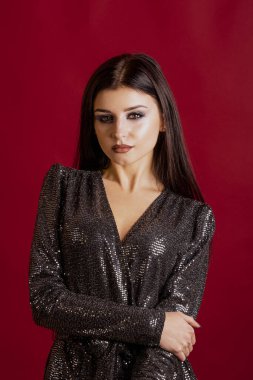 Cazibe makyaj partisi arıyor