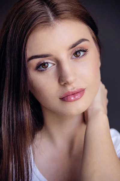 Naturalny Makijaż Piękna Dziewczyna Bliska Portret — Zdjęcie stockowe