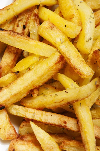 fırında patates tuz, yağ ve baharatlar