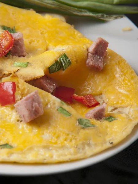 Omelette mit Schinken — Stockfoto