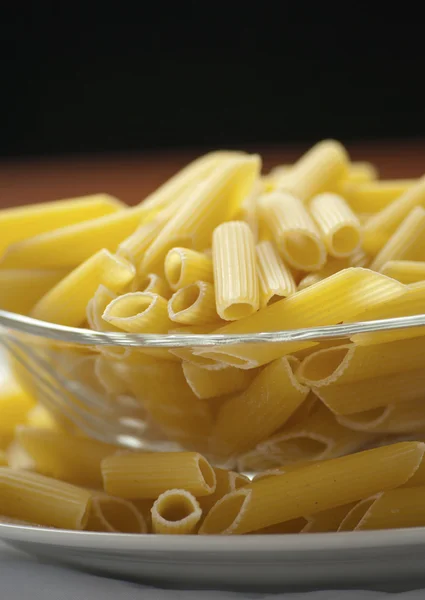 Pasta en tazón de vidrio —  Fotos de Stock