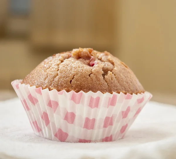 Homemade strawberry and orange muffins — Stock Photo, Image