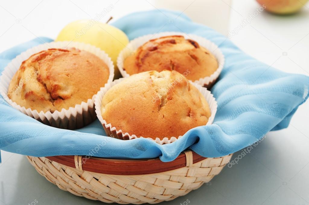 fresh bake apple muffin