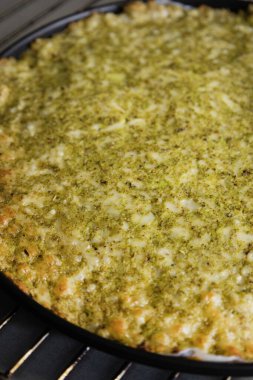 Brokoli Pizzasının Adım Adım Hazırlanması Sağlıklı Sebze Tarifi