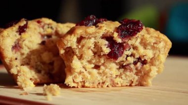 Lezzetli Portakal ve Kurutulmuş Yabanmersinli Kekler Bayram Festivali Pişirme Tatlısı