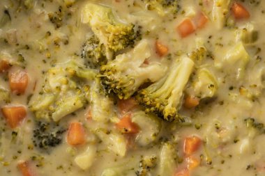 Kremalı Brokoli Peynir Çorbası Kışlık Konfor Yemeği