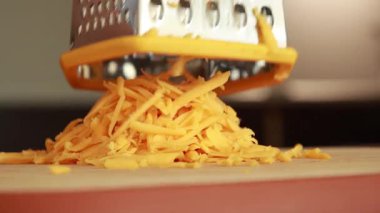 Kadın Ellerinin Yakın Çekimi Izgara Çedar Peyniri