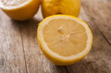 taze limon kesilmiş