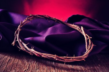 the crown of thorns of Jesus Christ clipart