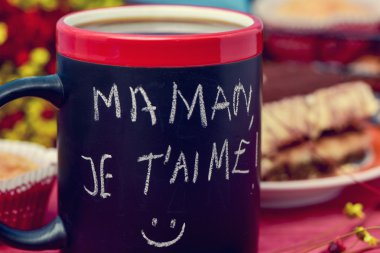 breakfast and text maman je t aime, I love you mom in french clipart