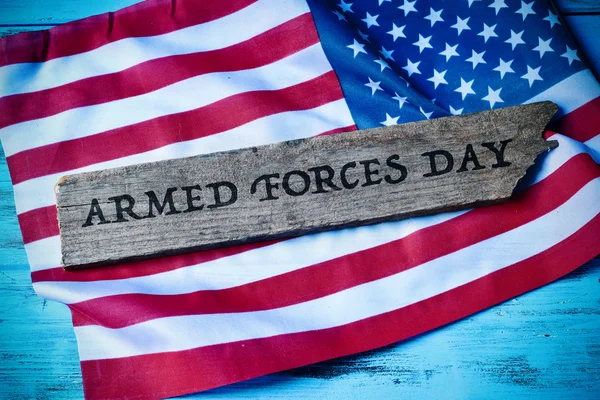 Текст день збройних сил і прапор Сполучених Штатів — стокове фото