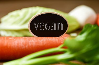 çiğ sebze ve metin vegan
