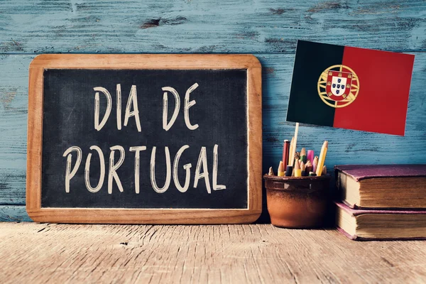 Texto Dia de Portugal y bandera portuguesa — Foto de Stock