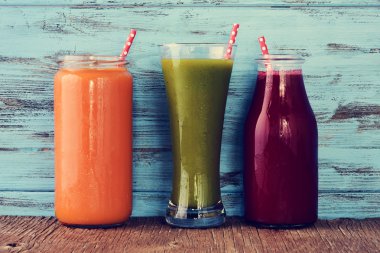 farklı taze smoothies