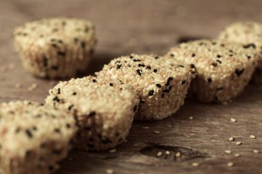 Japon susam mochi hamur işleri